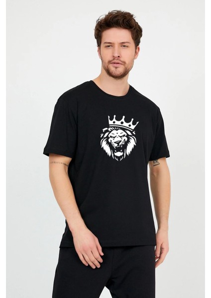 Önü Aslan Baskılı Oversize Siyah T-Shirt