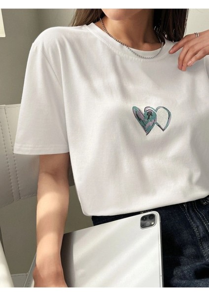 Kadın Beyaz Çift Kalp Baskılı Oversize T-Shirt