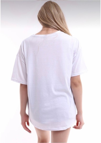 Pamuklu Beyaz Bisiklet Yaka Oversize T-Shirt fırsatları