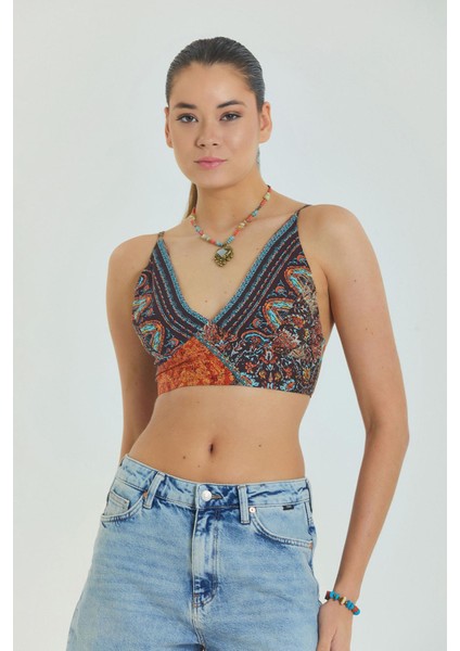 Bağcıklı Sırtı Açık Ayarlanabilir Crop Bluz
