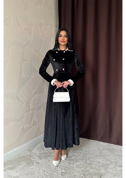 Siyah Yakası Taşlı Garnili Kadife Elbise