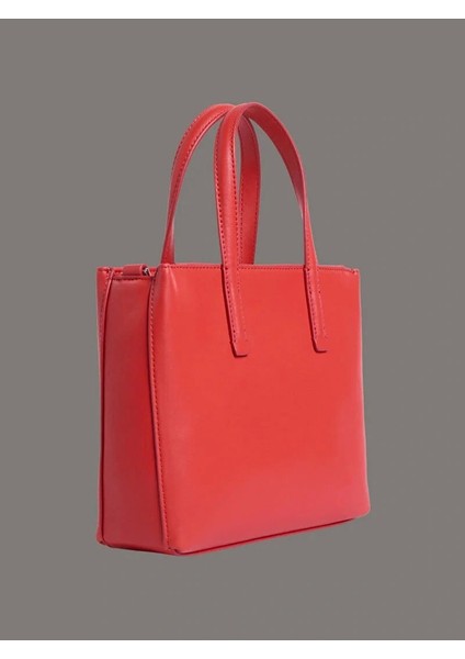 Kadın Ck Must Small Tote Çanta fiyatları