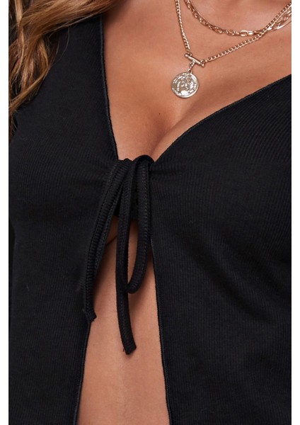- Kadın Siyah Uzun Kollu Önden Bağlama Detaylı Crop Top Bluz fırsatları