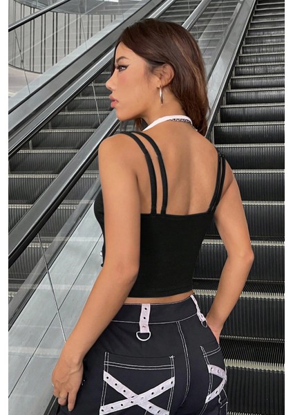 - Kadın Beyaz Siyah Çift Renk Çapraz Askılı Crop Top Bluz