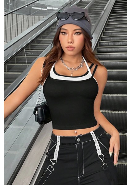 - Kadın Beyaz Siyah Çift Renk Çapraz Askılı Crop Top Bluz