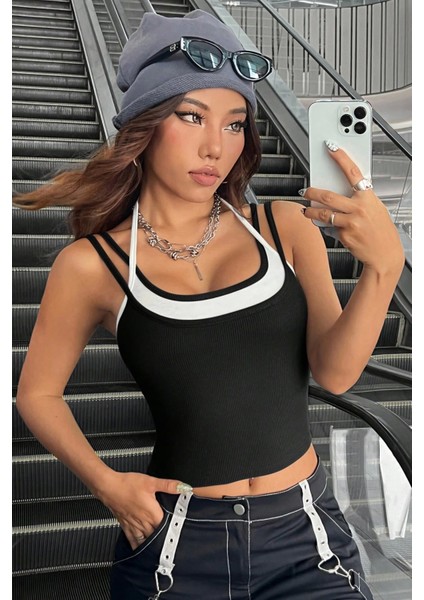 - Kadın Beyaz Siyah Çift Renk Çapraz Askılı Crop Top Bluz