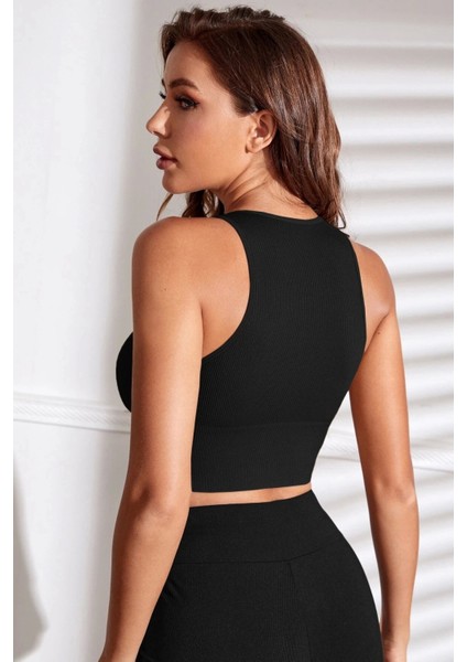 - Kadın Siyah Derin Göğüs Dekolteli Şık Crop Top Bluz