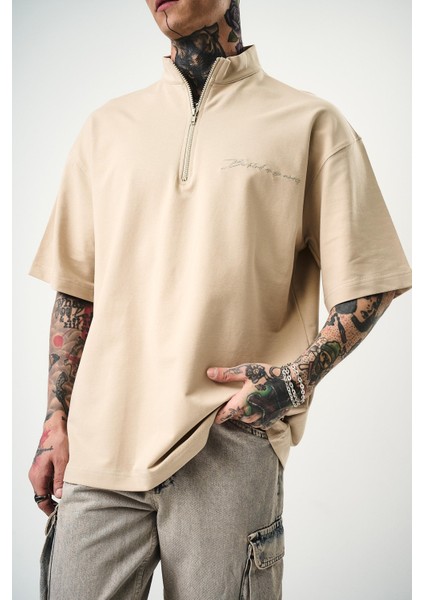 Erkek Be Kind Nakışlı Yarım Fermuarlı Oversize T-Shirt Bej indirimleri