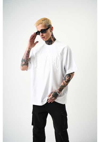 Erkek Revival Baskılı Oversize T-Shirt Beyaz fırsatları