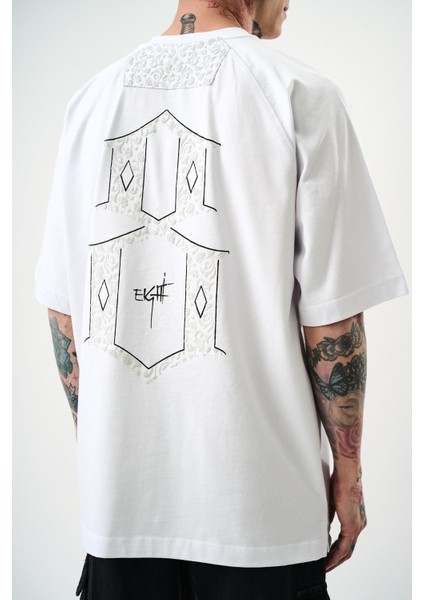 Erkek Eight Baskılı Oversize T-Shirt Beyaz fırsatları