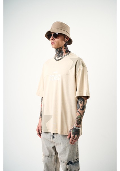Erkek 22 Starz Baskılı Oversize T-Shirt Bej modelleri