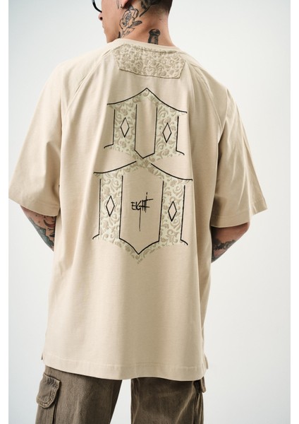 Erkek Eight Baskılı Oversize T-Shirt Bej fırsatları