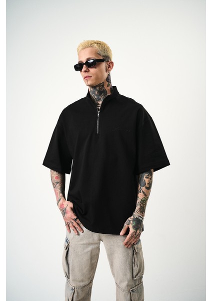 Erkek Be Kind Nakışlı Yarım Fermuarlı Oversize T-Shirt Siyah fiyatları