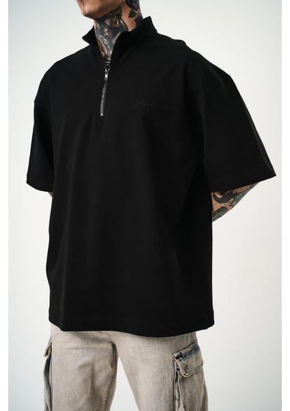 Erkek Be Kind Nakışlı Yarım Fermuarlı Oversize T-Shirt Siyah indirimleri