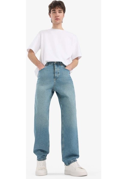 Yeni Sezon %100 Pamuk Baggy Fit Geniş Kalıp Normal Bel Geniş Paça Soluk Efektli Jean Pantolon fiyatları
