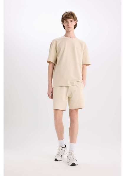 Yeni Sezon Slim Fit Dar Kesim Dar Paça Basic Düz Şort