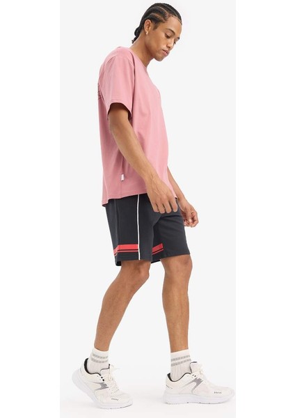 Yeni Sezon Defactofit Nba Chicago Bulls Boxy Fit Bisiklet Yaka Sıt Baskılı Kısa Kollu Tişört fiyatları