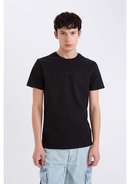 Yeni Sezon %100 Pamuk Slim Fit Dar Kesim Bisiklet Yaka Baskılı Kısa Kollu Tişört