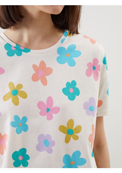 Yeni Sezon Bisiklet Yaka Cicekli Kadin Sortlu Pijama Takimi - S5CE39Z8