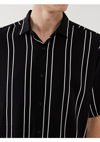 Yeni Sezon Regular Fit Kisa Kollu Cizgili Viskon Erkek Gomlek - S5BK56Z8 modelleri