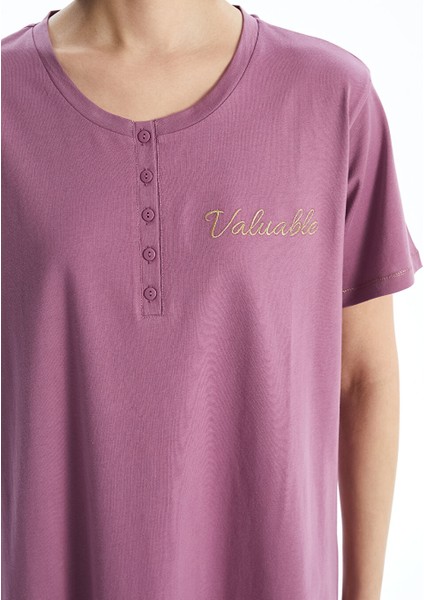 Yeni Sezon Bisiklet Yaka Nakisli Kadin Gecelik - S53343Z8 modelleri