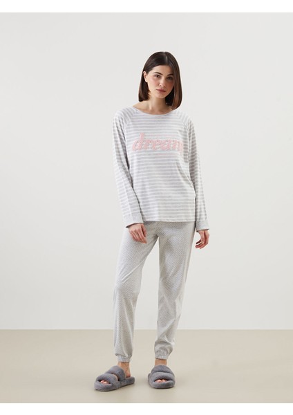 Yeni Sezon Bisiklet Yaka Cizgili Kadin Pijama Takimi - S57019Z8