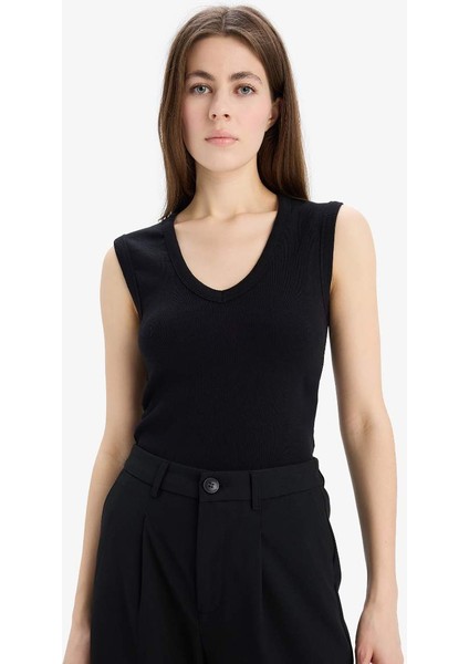 Yeni Sezon Slim Fit Dar Kesim V Yaka Ribana Atlet modelleri