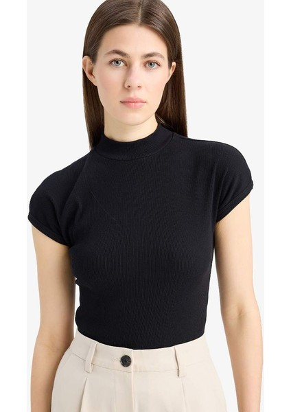 Yeni Sezon Slim Fit Dar Kesim Yarım Balıkçı Yaka Basic Düz Fitilli Kaşkorse Kısa Kollu Tişört