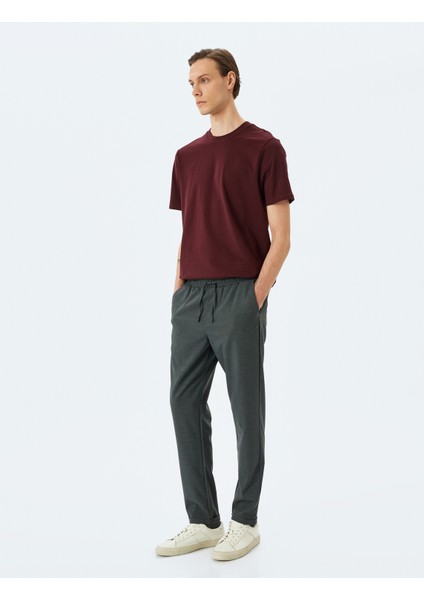 Yeni Sezon Bisiklet Yaka Pamuklu Tok Kumaş Regular Fit Basic Kısa Kollu Tişört fiyatları