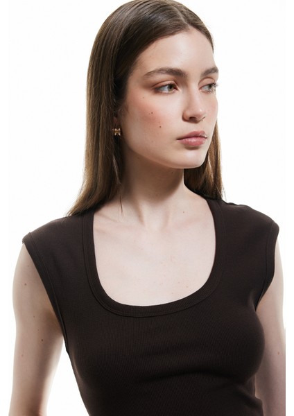 Yeni Sezon Slim Fit Pamuklu Kolsuz U Yaka Basic Crop Body fiyatları