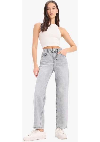 Yeni Sezon Straight Fit Yüksek Bel Kısa Paça Jean Yıkamalı Pantolon