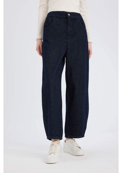 Yeni Sezon Barrel Fit Beli Lastikli Bilek Boy Cepli Yumuşak Jean Pantolon