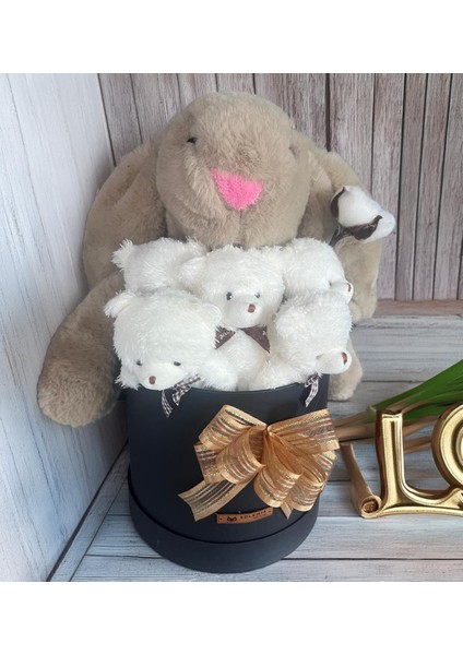 Özel Kutuda, Boz Jellycat Tavşan, 5 Beyaz Ayıcık – Pamuk Çiçeği Dokunuşlu, Özel Ayıcık Buketi