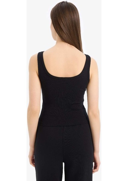 Yeni Sezon Slim Fit Dar Kesim Basic Düz Yuvarlak Yaka Fitilli Kaşkorse Atlet indirimleri