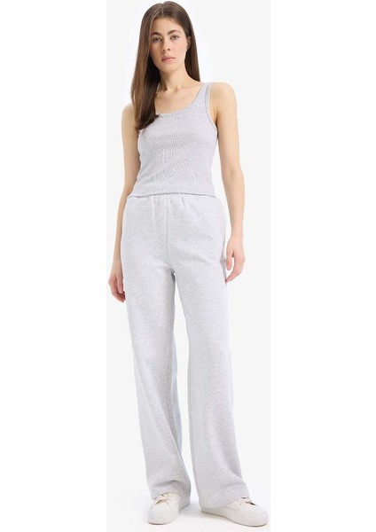 Yeni Sezon Slim Fit Dar Kesim Basic Düz U Yaka Fitilli Kaşkorse Atlet