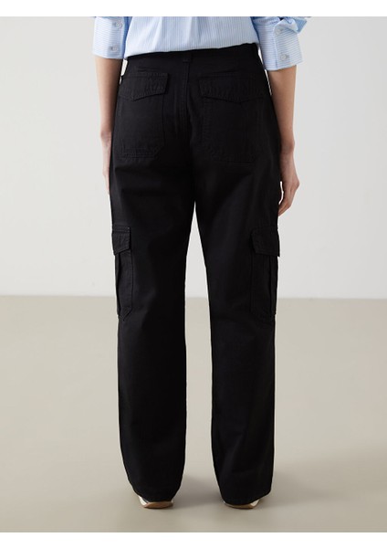 Yeni Sezon Standart Fit Gabardin Kadin Kargo Pantolon - S52698Z8 fırsatları