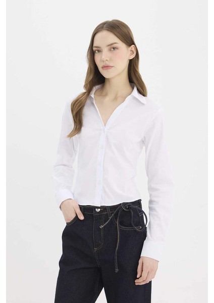 Yeni Sezon Fitted Bengalin Dokuma Basic Düz Uzun Kollu Beyaz Gömlek fırsatları