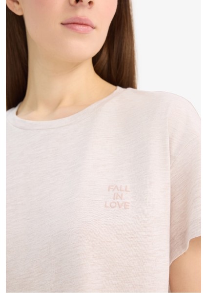 Yeni Sezon Regular Fit Pijama Takımı Kısa Kollu Pijama Üstü Esnek Belli Uzun Pijama Altı-Fall In Love