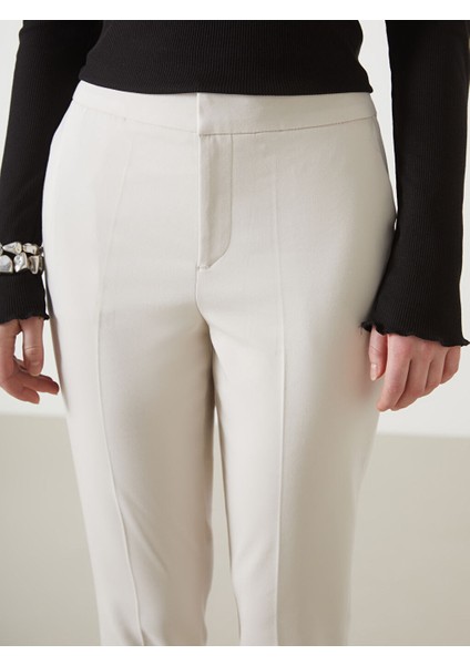 Yeni Sezon Beli Lastikli Dar Fit Kadin Pantolon - S5IK82Z8 modelleri