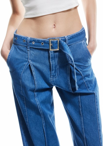 Yeni Sezon Geniş Paça Kemer Detaylı Pileli Pamuklu Jean Pantolon - Wide Leg Jeans fırsatları