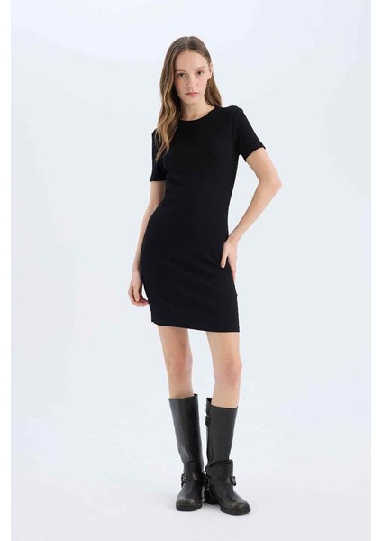 Yeni Sezon Coool Bodycon Vücudu Saran Bisiklet Yaka Fitilli Kaşkorse Kısa Kollu Mini Elbise