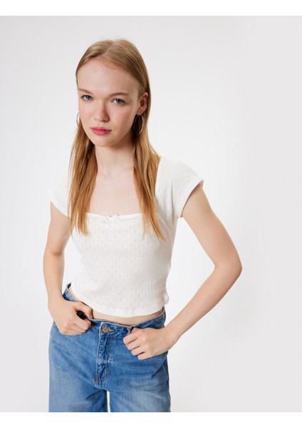 Yeni Sezon Kap Kol Tişört Fiyonk Detaylı Kare Yaka Slim Fit