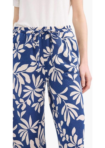 Yeni Sezon Regular Fit Desenli Cep Detaylı Düz Paça Keten Karışımlı Pantolon fırsatları