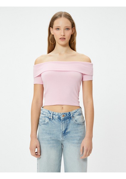 Yeni Sezon Madonna Yaka Tişört Crop Omzu Açık Ribanalı Kısa Kollu Slim Fit modelleri