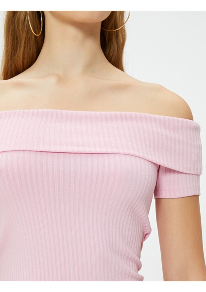 Yeni Sezon Madonna Yaka Tişört Crop Omzu Açık Ribanalı Kısa Kollu Slim Fit indirimleri