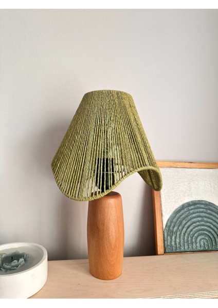 Hasır El Yapımı Bohem Asimetrik Şekilli Ahşap Ayaklı Rustik Abajur