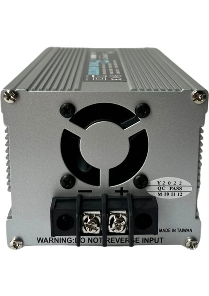 12VOLT / 220VOLT Inverter 300 Watt