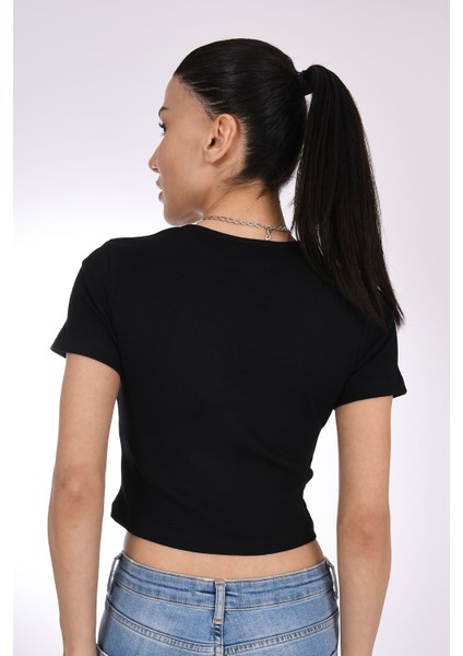 Siyah "pia Velle Star" Yazılı Crop Kadın Tişört - Cool And Chic Times - Pia Velle