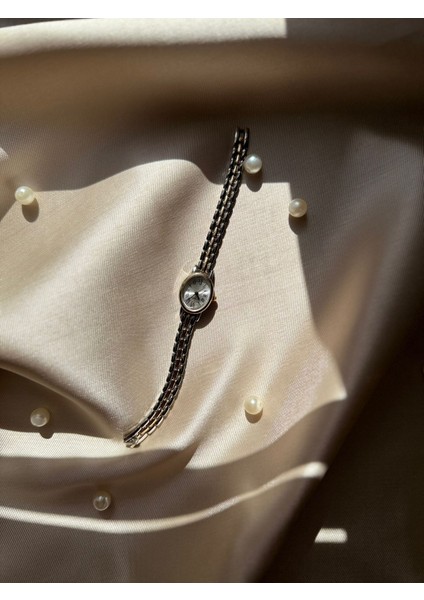 Retro Minimal Boncuk Kordon Vintage Kadın Kol Saati