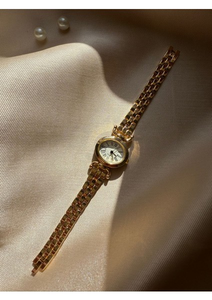 Retro Minimal Boncuk Kordon Vintage Kadın Kol Saati